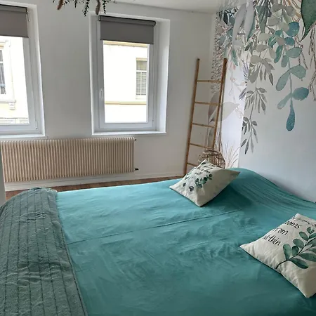 Le Coup De C'heurt Duplex 100m De La 8 Personnes * לה פורטל