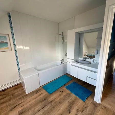 Le Coup De C'heurt Duplex 100m De La 8 Personnes דירה לה פורטל